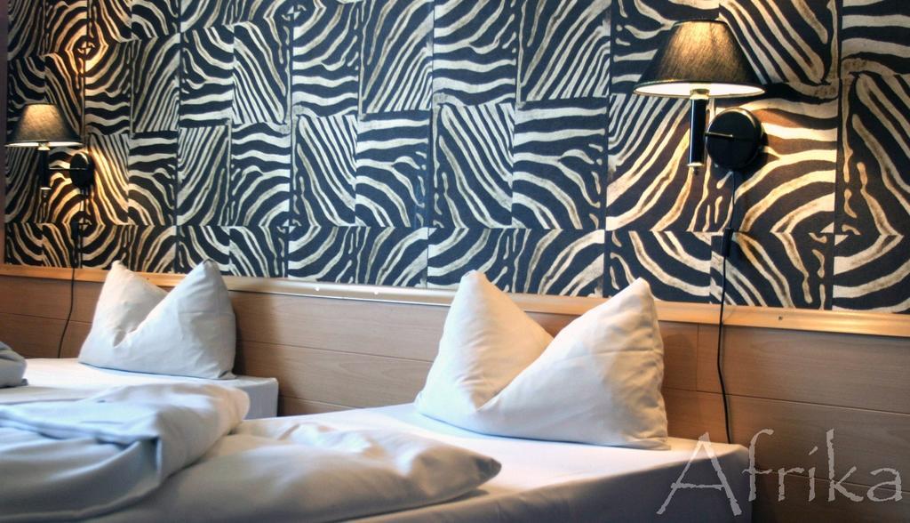 Bavaria Safari Hotel Dachau Extérieur photo