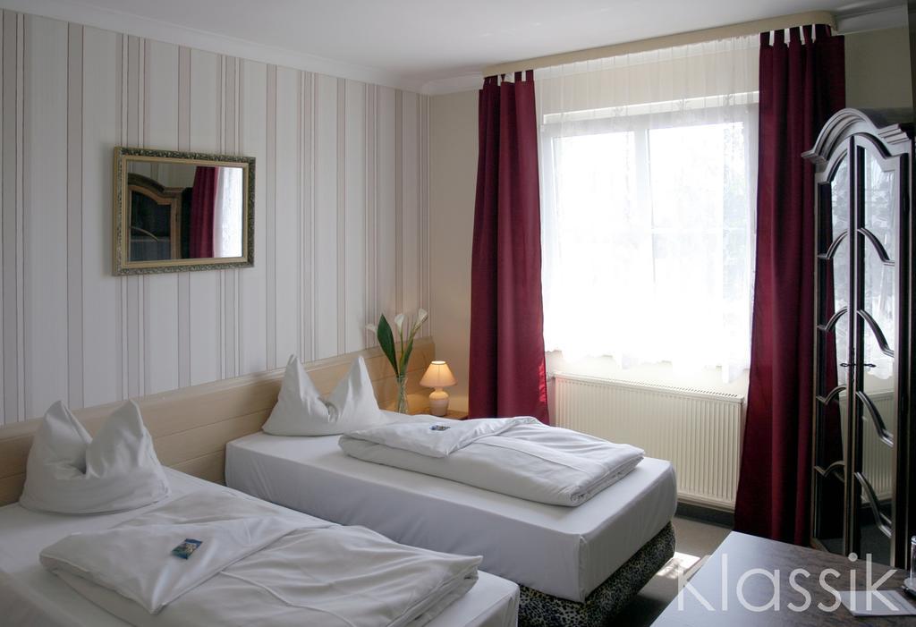 Bavaria Safari Hotel Dachau Extérieur photo